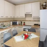 U Zabki * Элк
