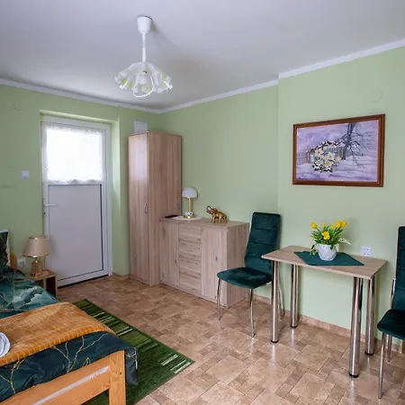 Apartment U Zabki *